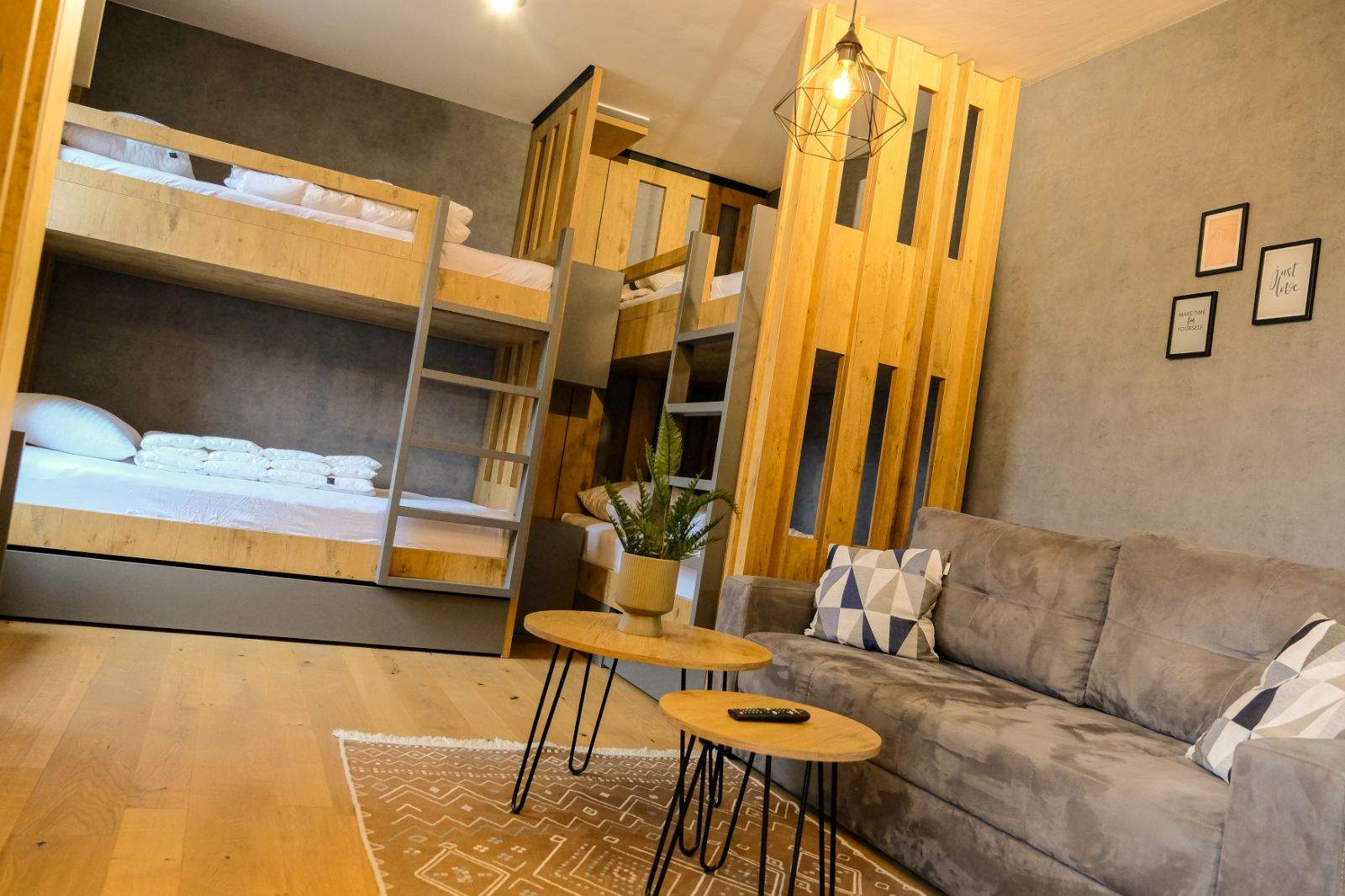 Frutis apartmani i restorani Bjelašnica